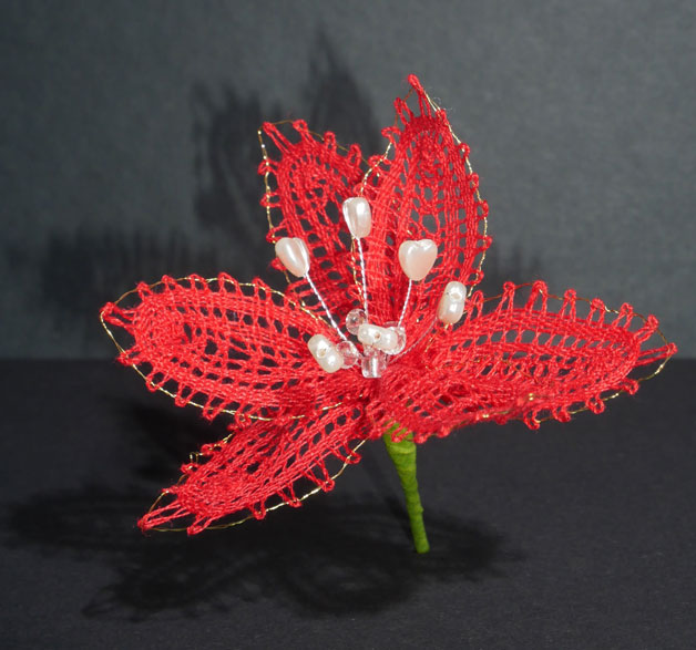 Fleur double rouge en mat